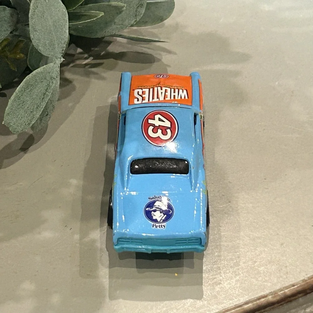 2003‎ Hot Wheels 67 Pontiac GTO Diecast Car Blue Wheaties Petty Tribute Cereal